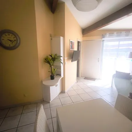 Maison Climatisee 6 Pers Avec Piscine Surveillee, Et Port A 5 Min A Pied, Terrasse, Wifi Holiday home Saint-Cyprien (Pyrenees-Orientales)