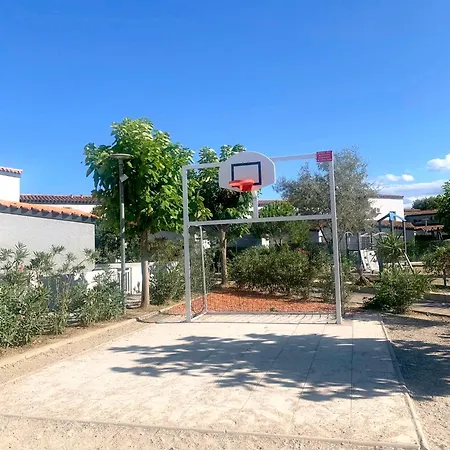 Maison Climatisee 6 Pers Avec Piscine Surveillee, Et Port A 5 Min A Pied, Terrasse, Wifi Holiday home Saint-Cyprien (Pyrenees-Orientales)